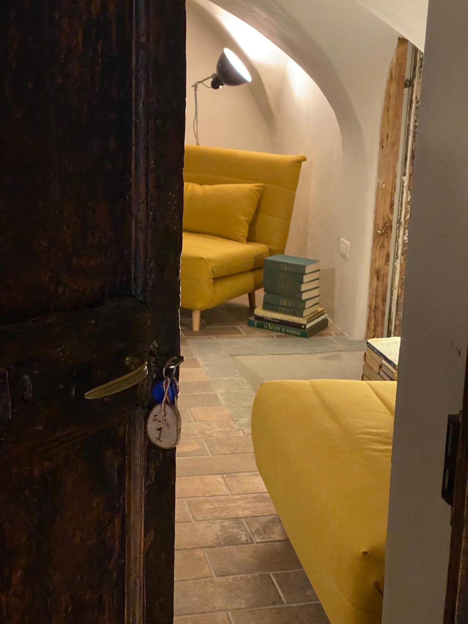 La Casa Medievale Suites E Spa 蓬特雷莫利 外观 照片