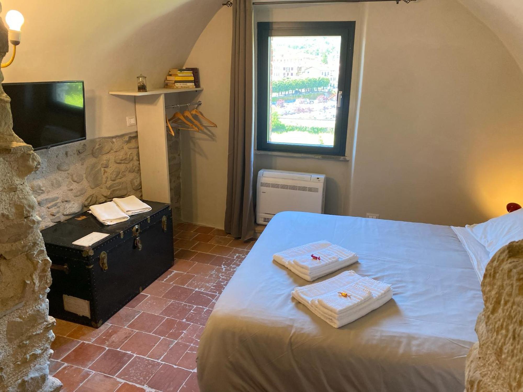 La Casa Medievale Suites E Spa 蓬特雷莫利 外观 照片