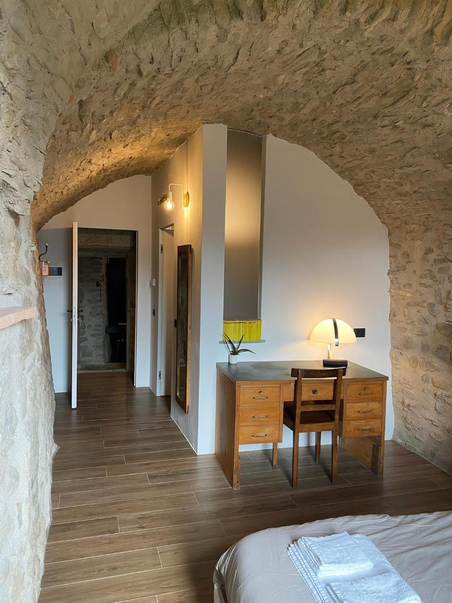 La Casa Medievale Suites E Spa 蓬特雷莫利 外观 照片