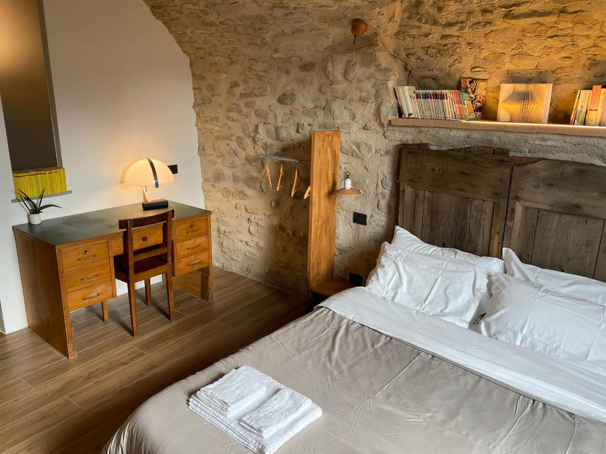 La Casa Medievale Suites E Spa 蓬特雷莫利 外观 照片