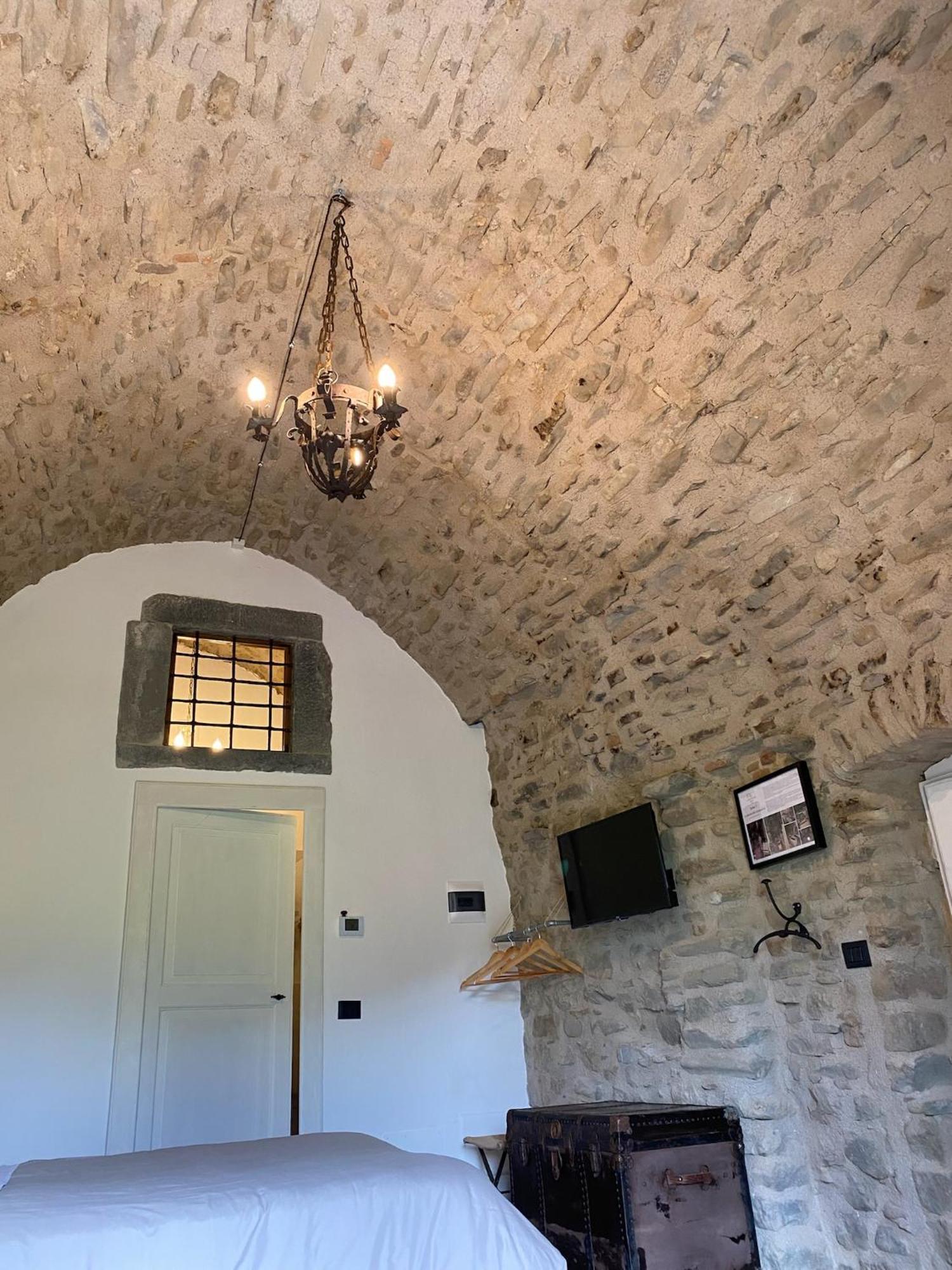 La Casa Medievale Suites E Spa 蓬特雷莫利 外观 照片