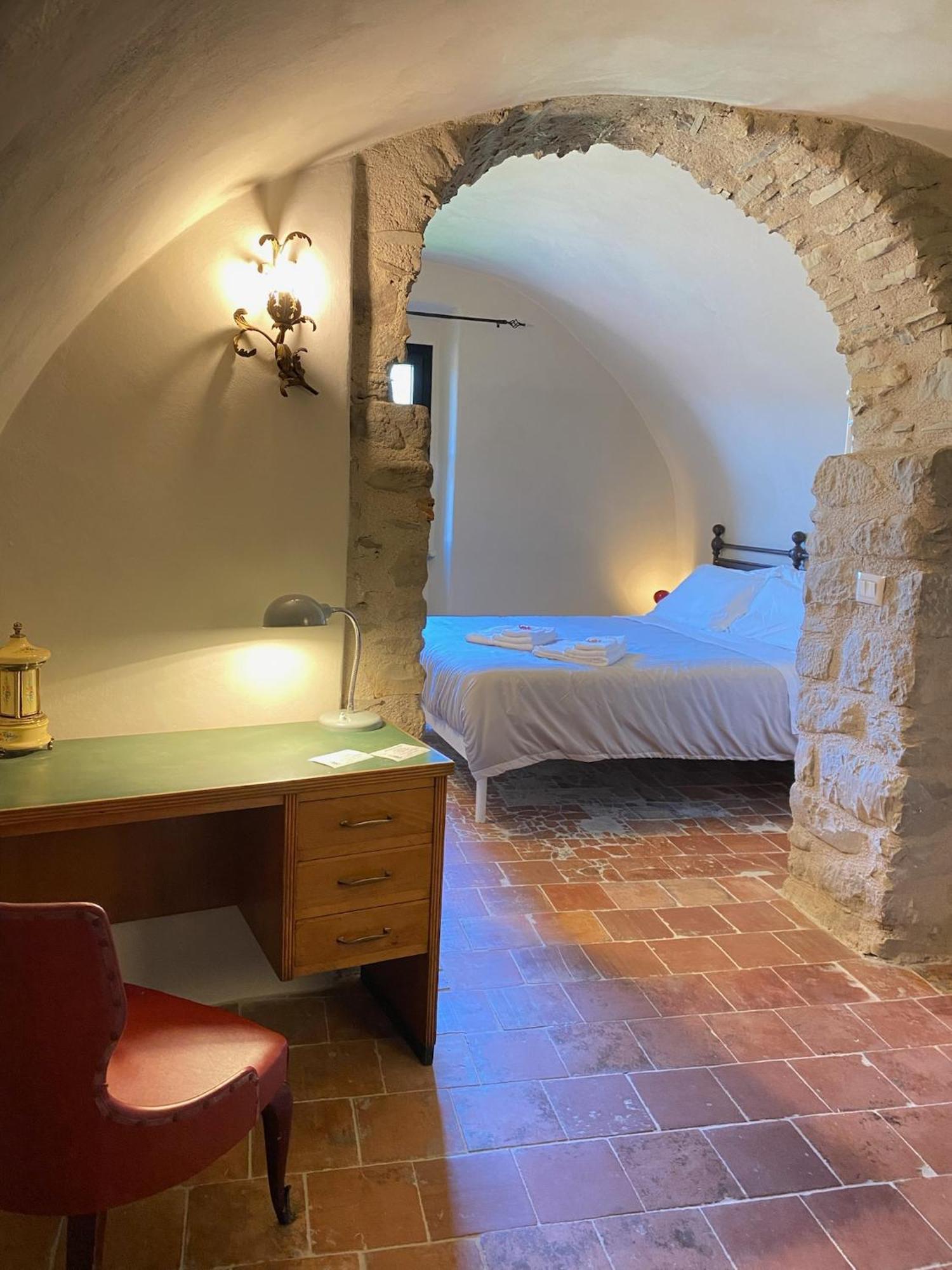 La Casa Medievale Suites E Spa 蓬特雷莫利 外观 照片
