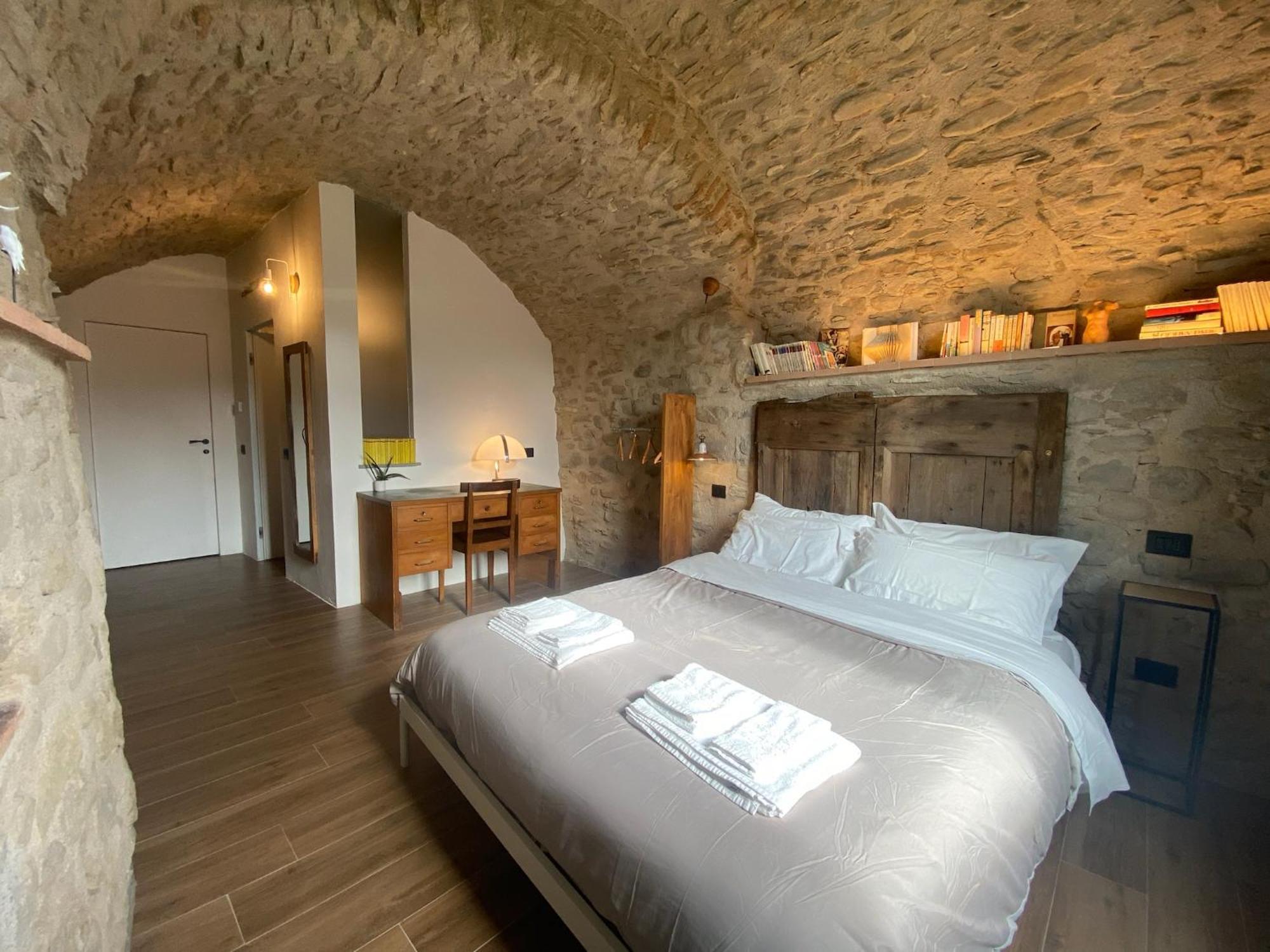 La Casa Medievale Suites E Spa 蓬特雷莫利 外观 照片